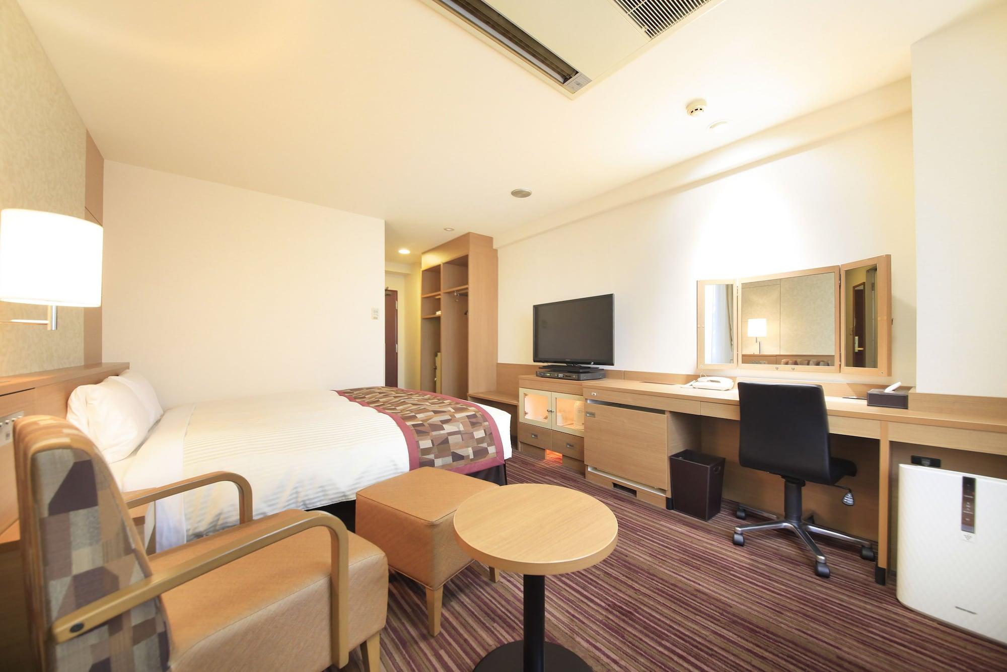 Vessel Inn Fukuyama Station Экстерьер фото