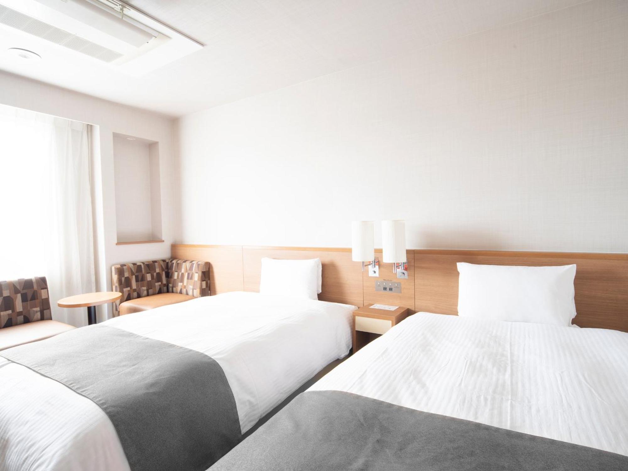 Vessel Inn Fukuyama Station Экстерьер фото